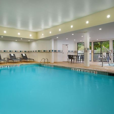 Courtyard By Marriott Kingston Ξενοδοχείο Εξωτερικό φωτογραφία
