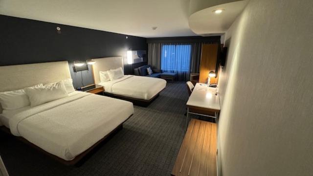 Courtyard By Marriott Kingston Ξενοδοχείο Εξωτερικό φωτογραφία