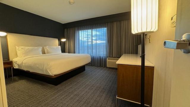 Courtyard By Marriott Kingston Ξενοδοχείο Εξωτερικό φωτογραφία