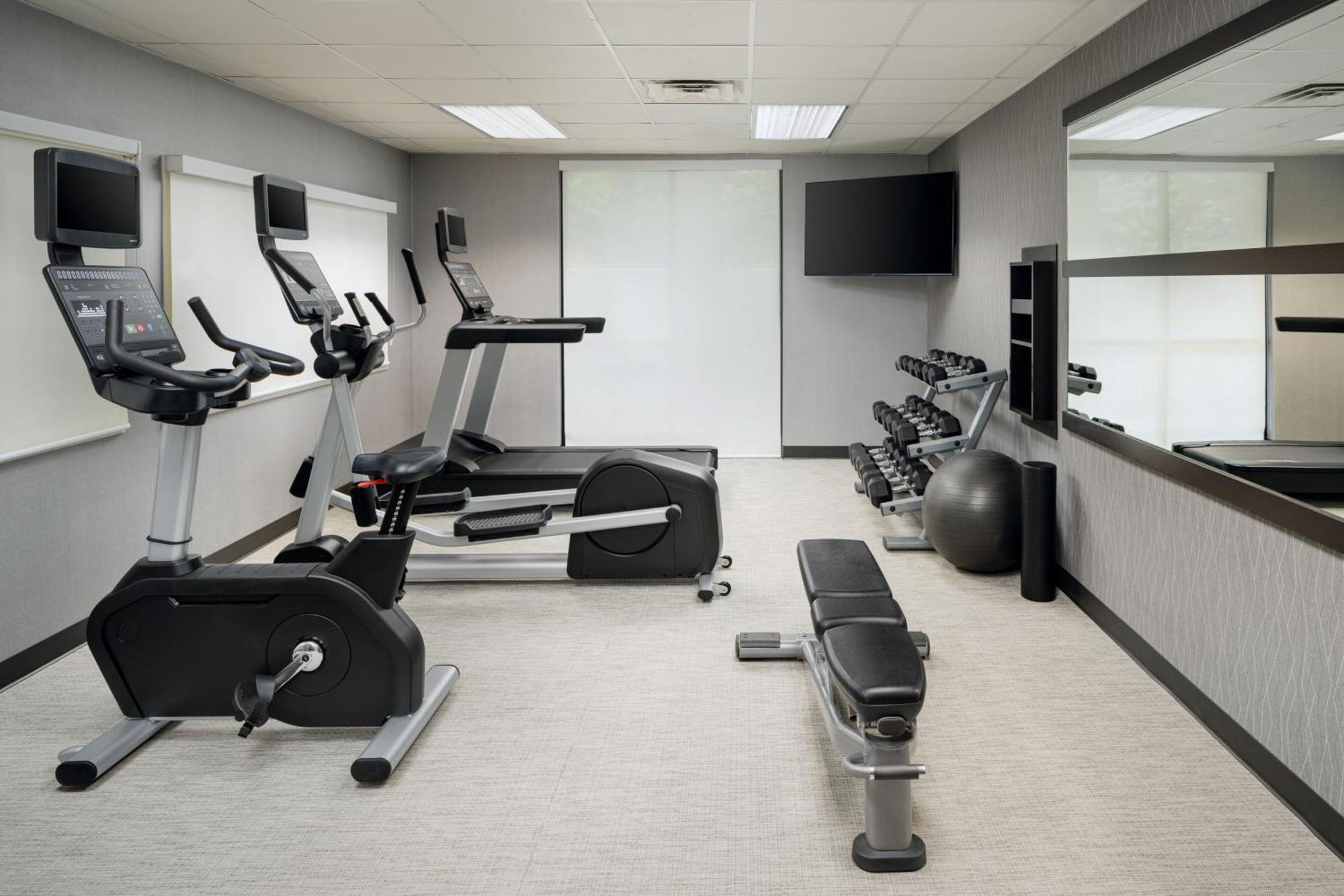 Courtyard By Marriott Kingston Ξενοδοχείο Εξωτερικό φωτογραφία