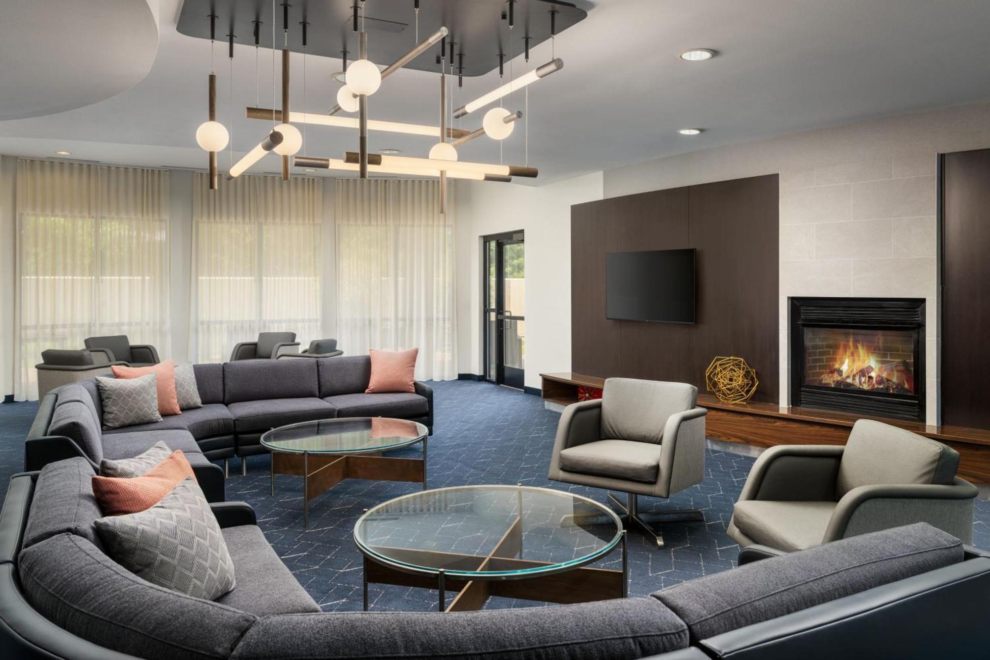 Courtyard By Marriott Kingston Ξενοδοχείο Εξωτερικό φωτογραφία