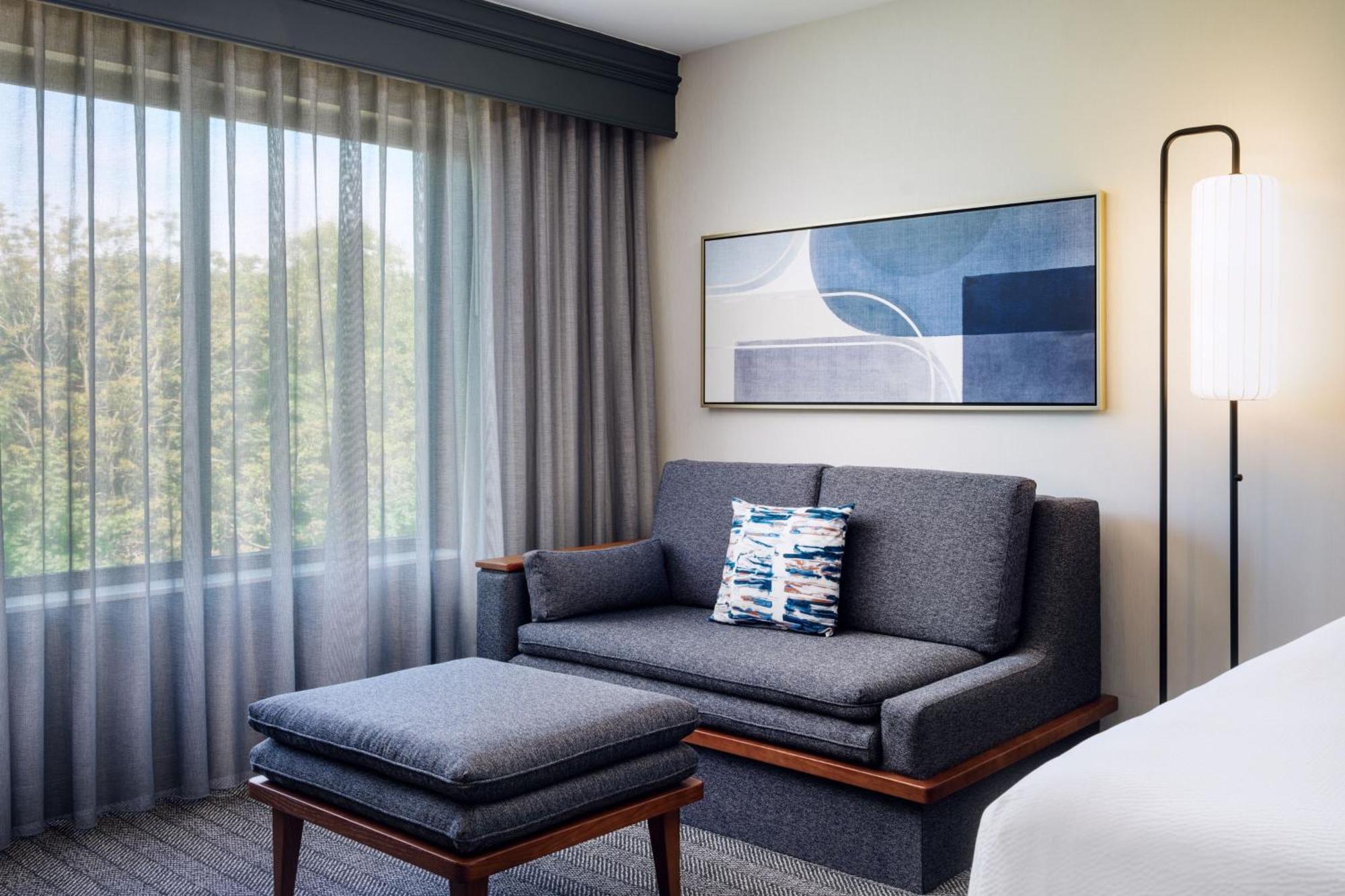 Courtyard By Marriott Kingston Ξενοδοχείο Εξωτερικό φωτογραφία