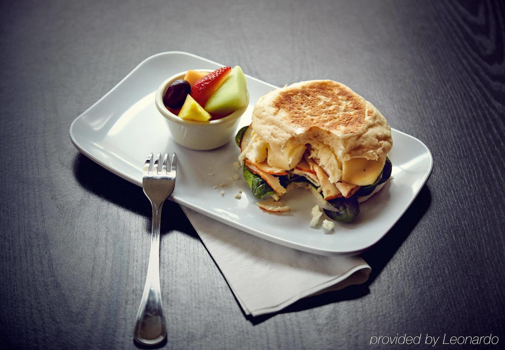 Courtyard By Marriott Kingston Ξενοδοχείο Εξωτερικό φωτογραφία